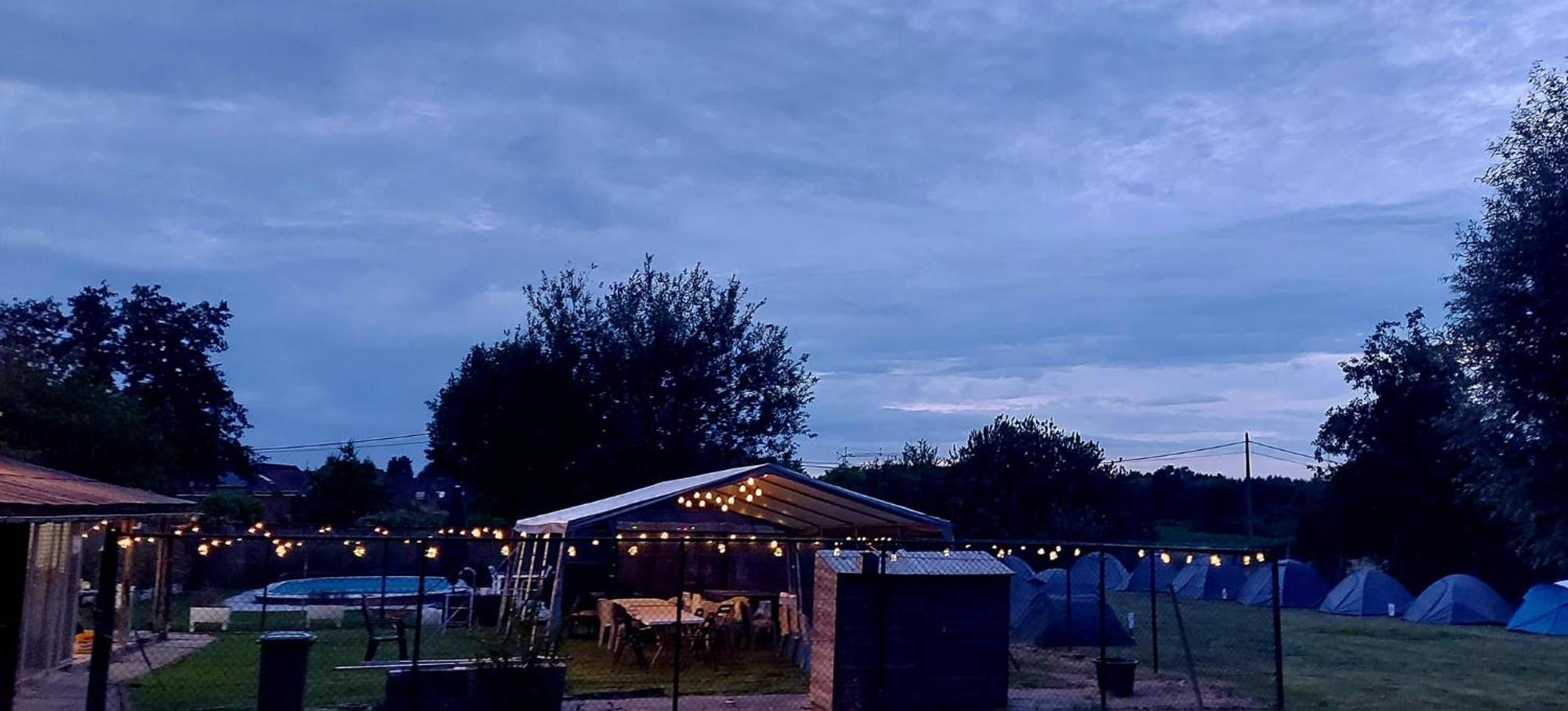 Campsite Pop Up & Tomorrow's Paradise & Private Transport Tml Schelle