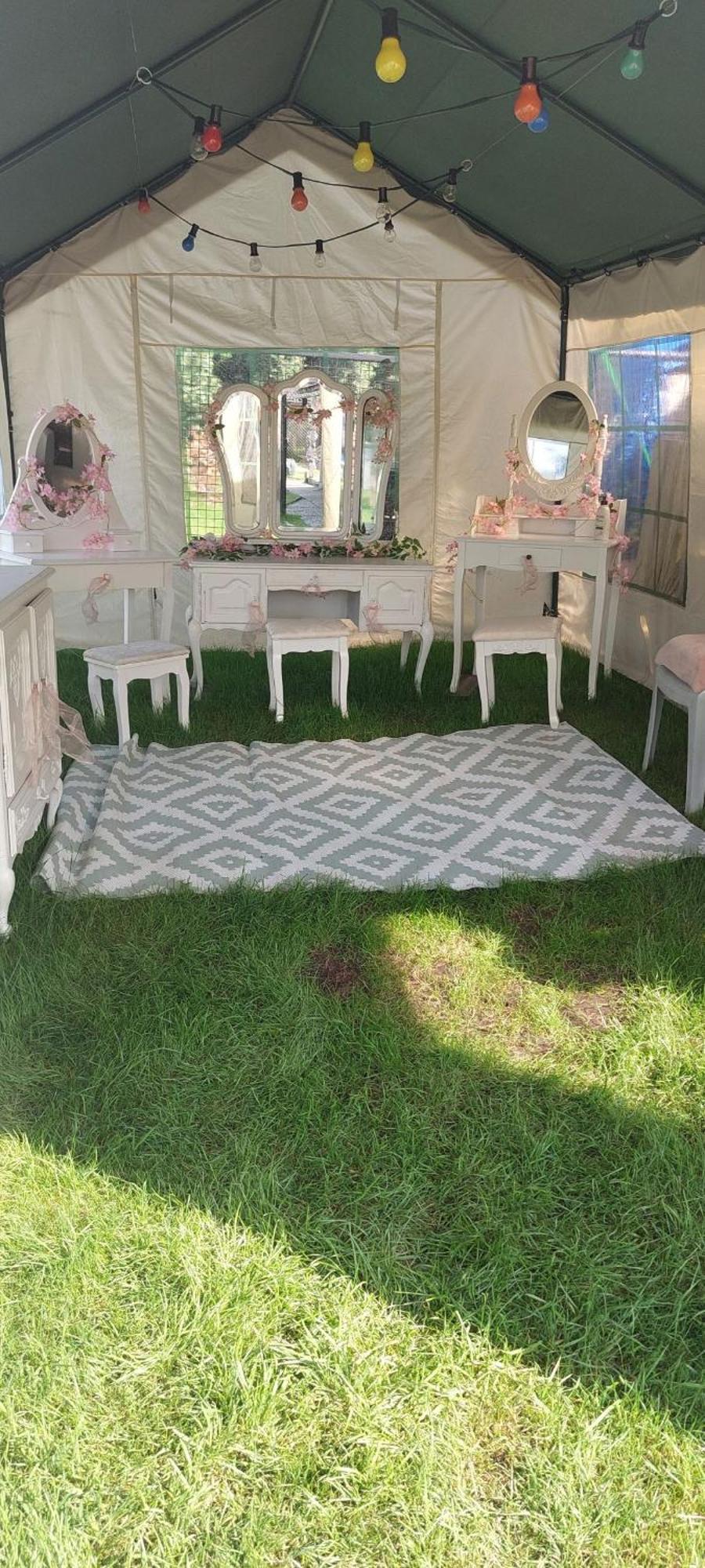 Campsite Pop Up & Tomorrow's Paradise & Private Transport Tml
